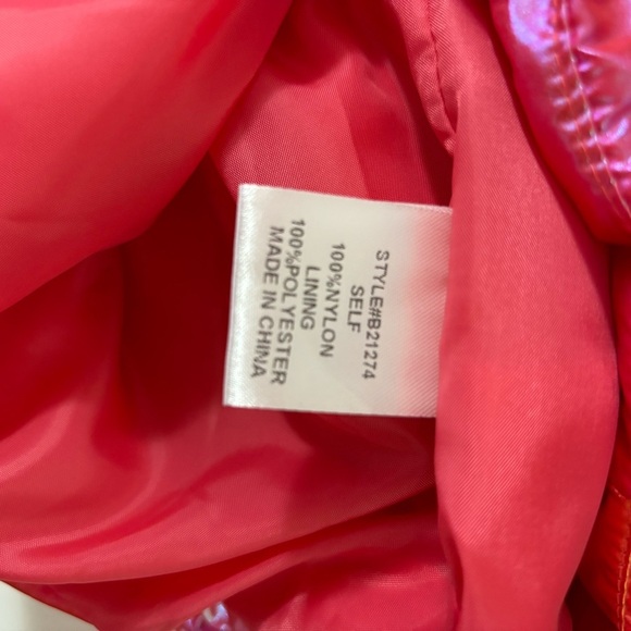 💥12/3 HOST PICK!💥 NWT Jodifl Holographic Pink and Yellow Puffer Jacket S - Picture 9 of 10